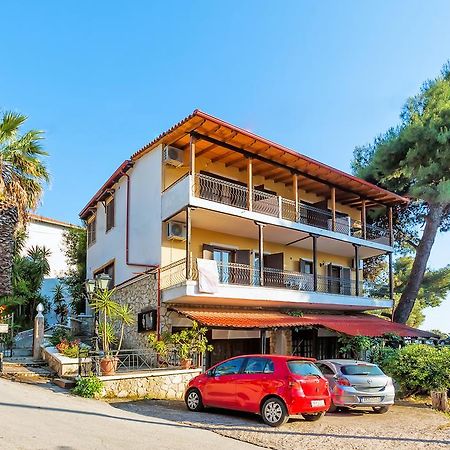 Xenios Loutra Village Karnagio Esterno foto