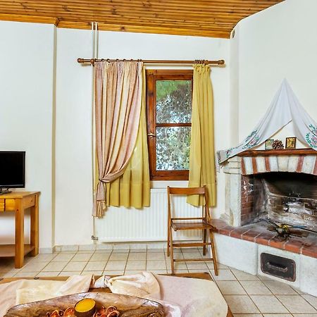 Xenios Loutra Village Karnagio Esterno foto