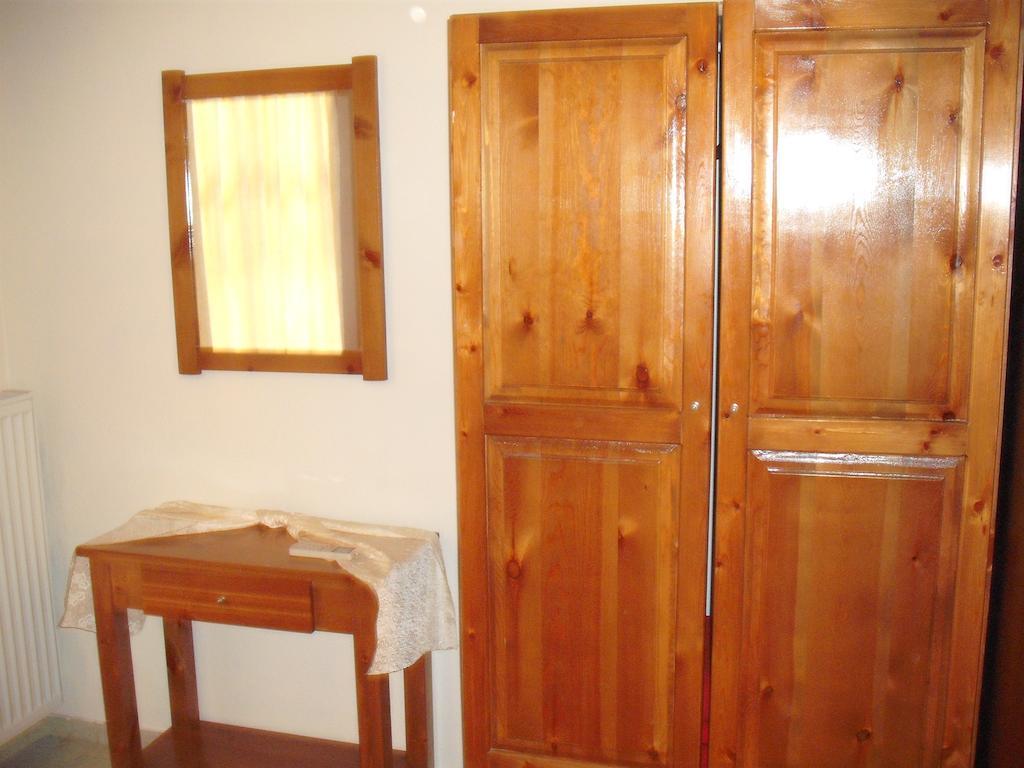 Xenios Loutra Village Karnagio Camera foto