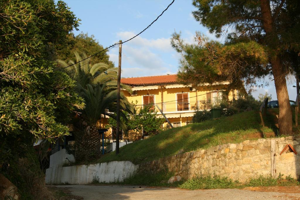 Xenios Loutra Village Karnagio Esterno foto