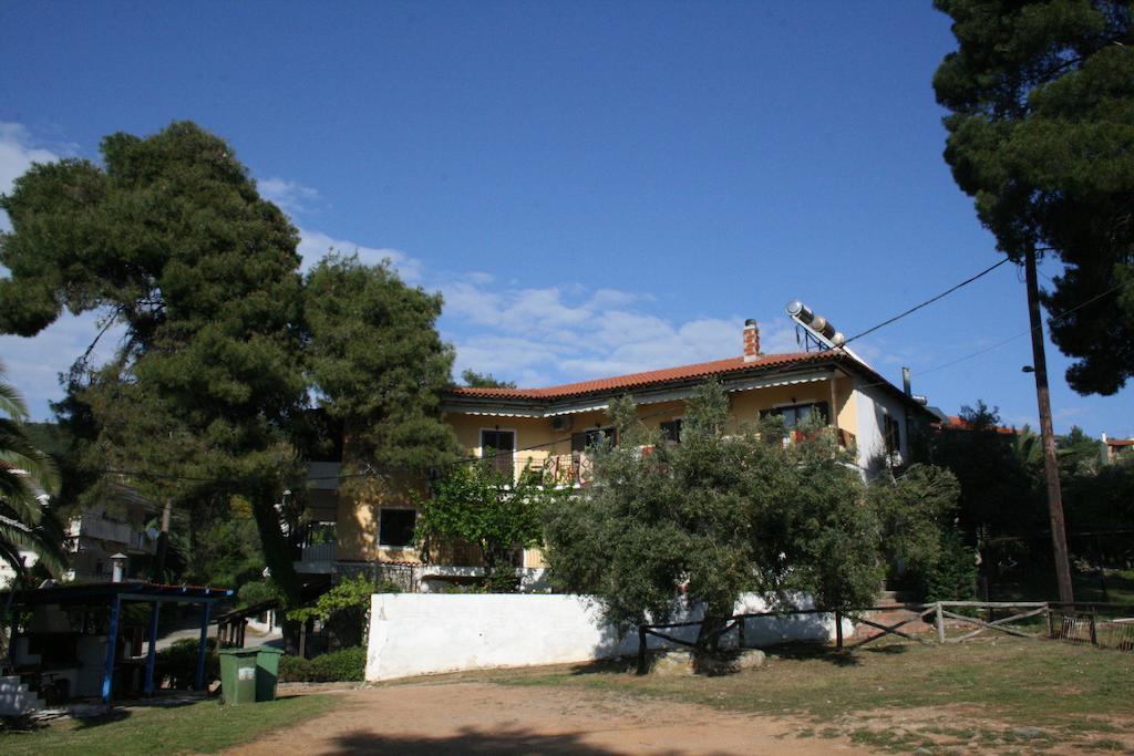 Xenios Loutra Village Karnagio Esterno foto