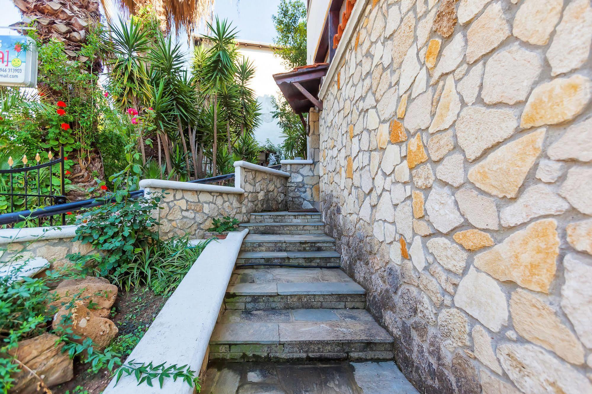 Xenios Loutra Village Karnagio Esterno foto