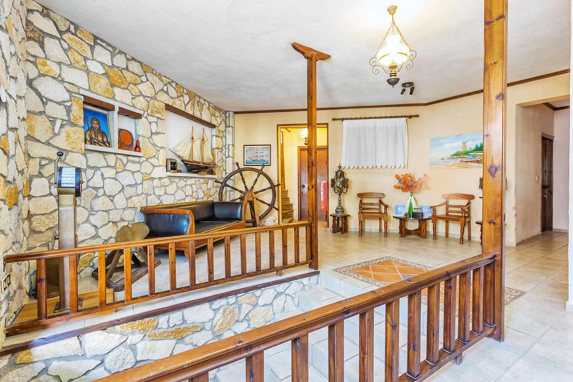 Xenios Loutra Village Karnagio Esterno foto