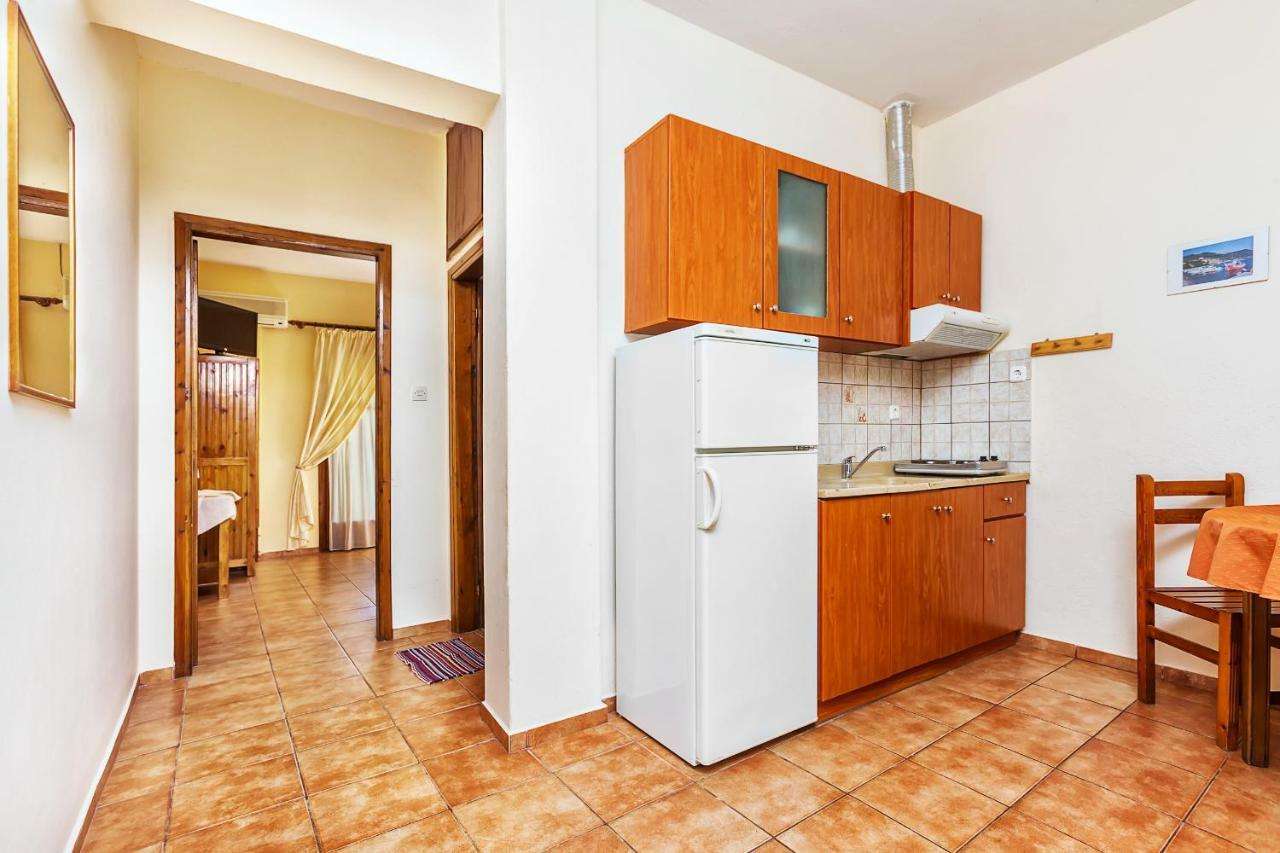 Xenios Loutra Village Karnagio Esterno foto